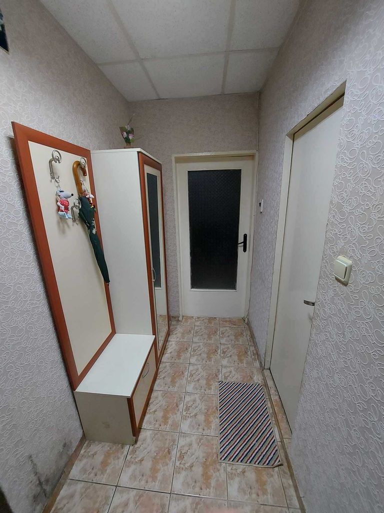 Продава се Двустаен апартамент в Търговище, Запад 2 - 71 кв.м за 1078 €/кв.м - Снимка #11