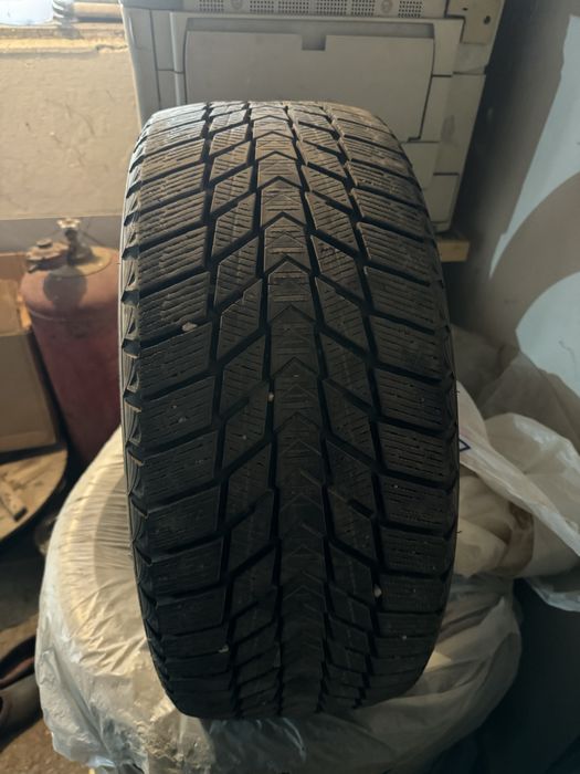 Шины на авто Туксон R19