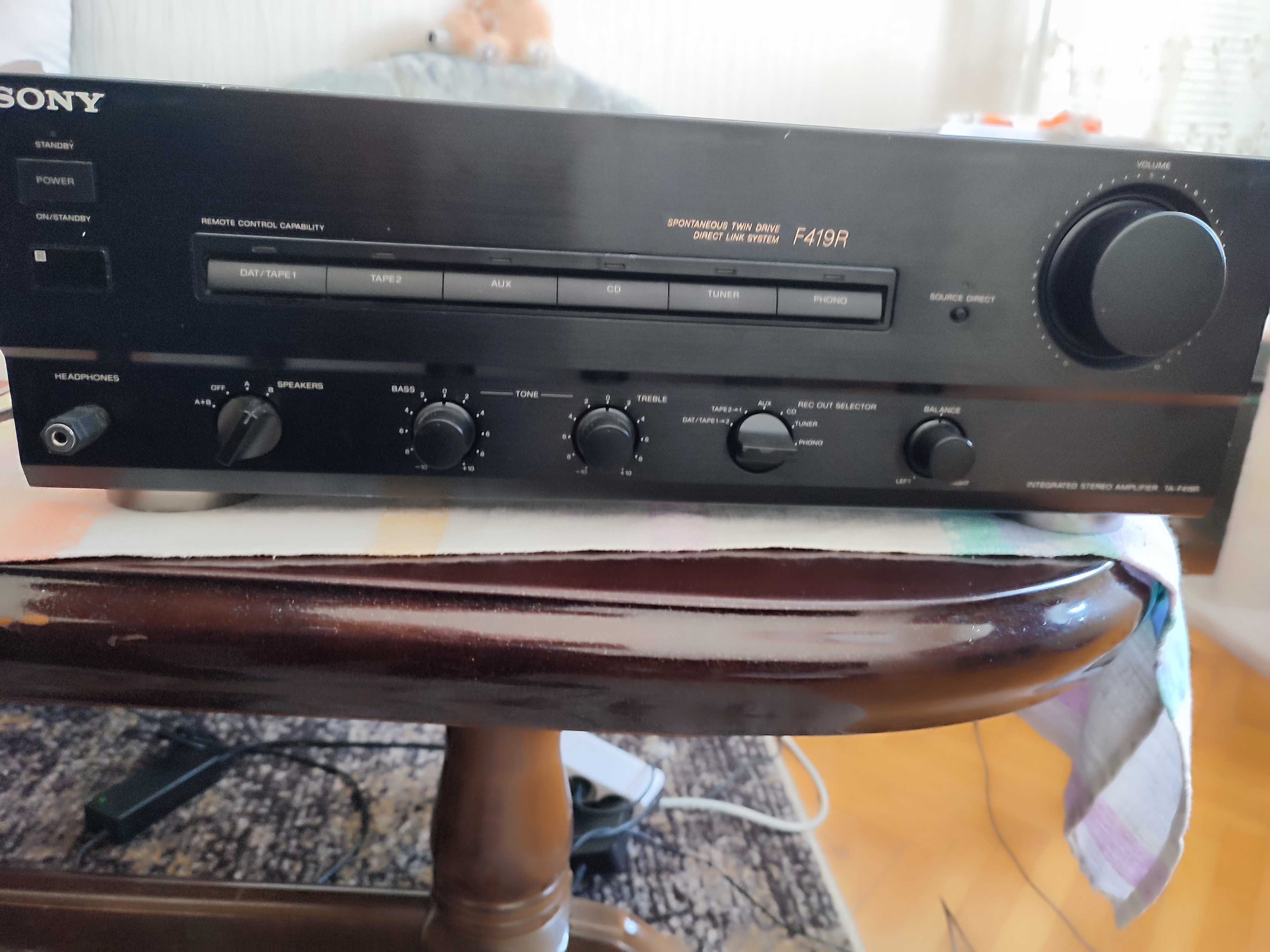 Усилвател Sony - F419R