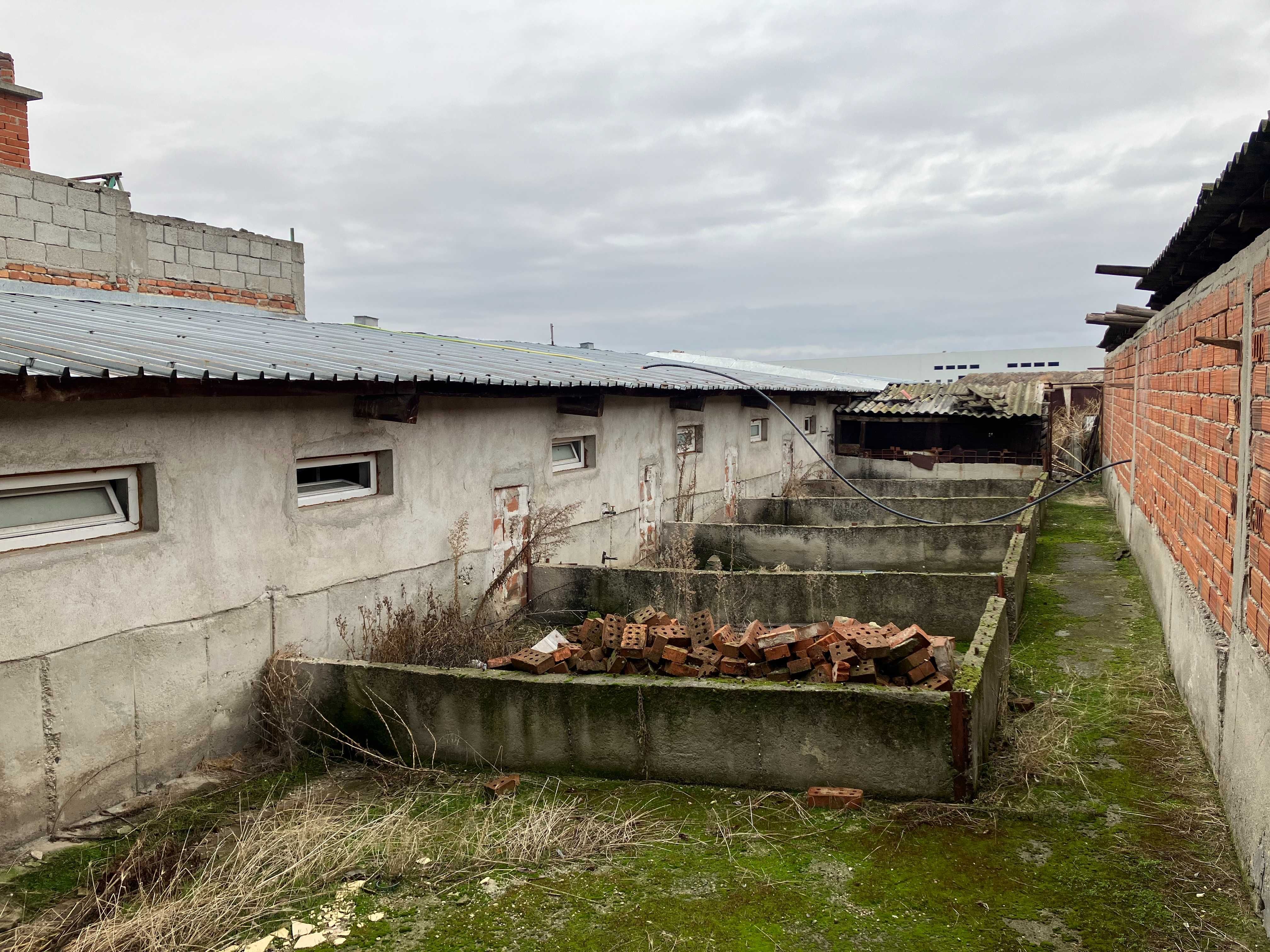 Къща със Склад в Село Радиново обл. Пловдив