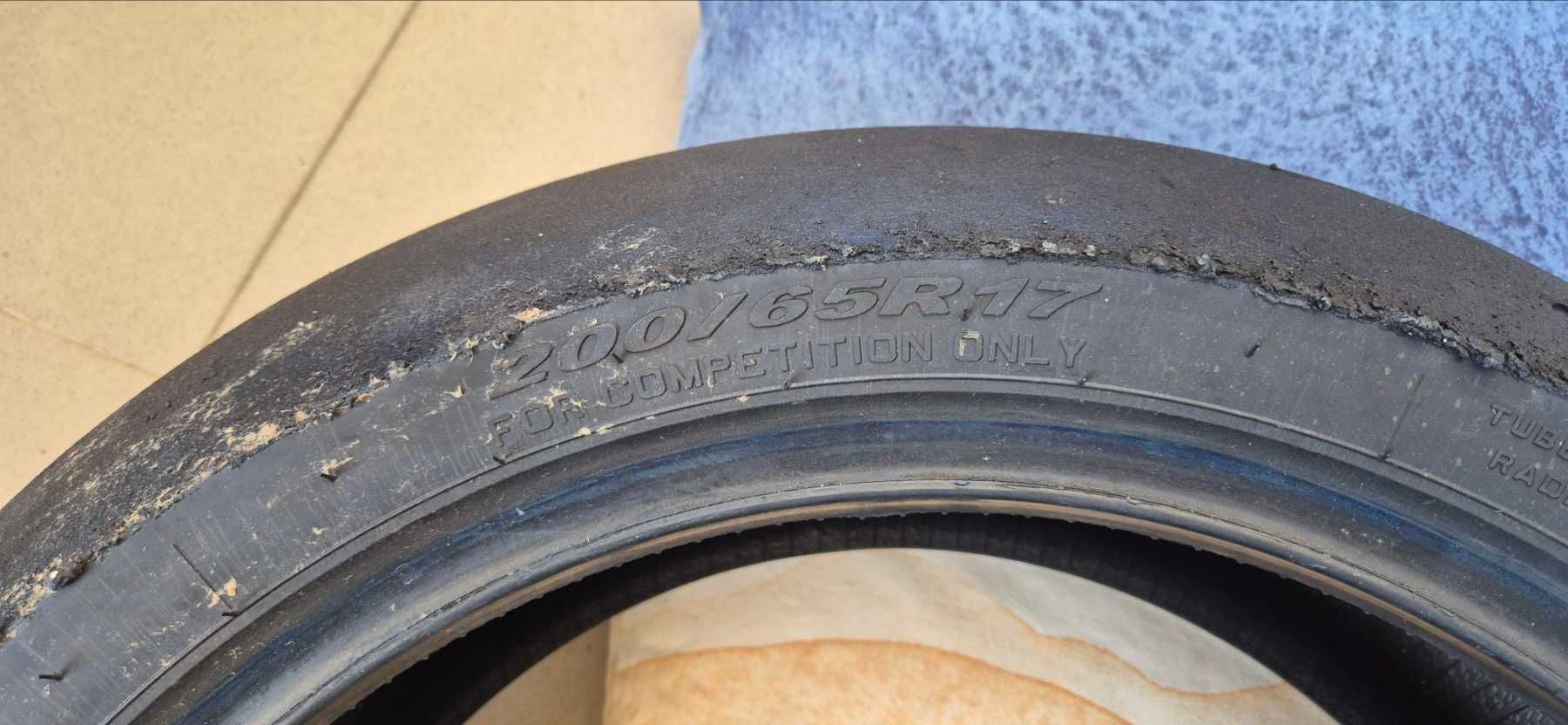 Мото гуми - пълен слик. Motorcycle slick tyres