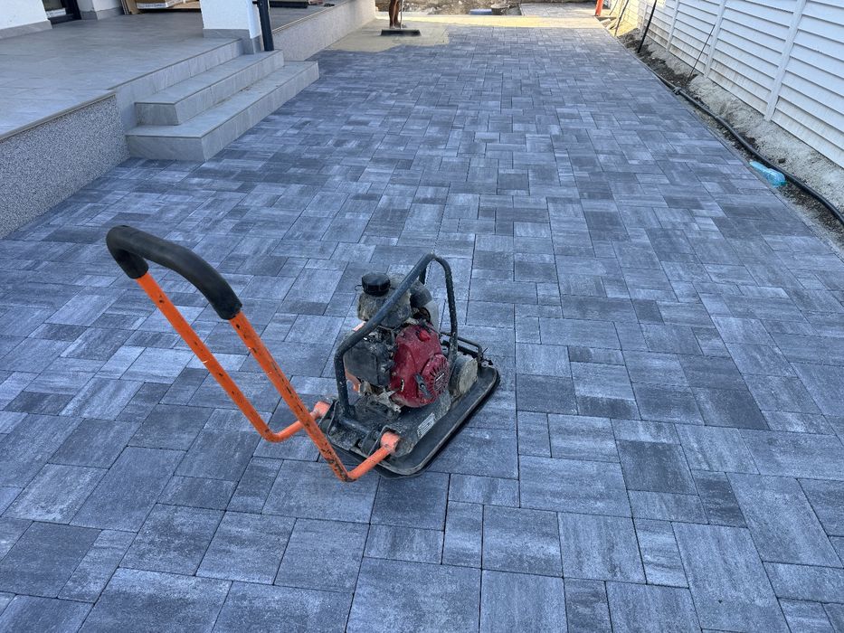 Montaj pavaje pavele. Vindem și montam