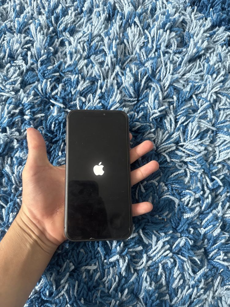 Iphone 11 в отличном состоянии