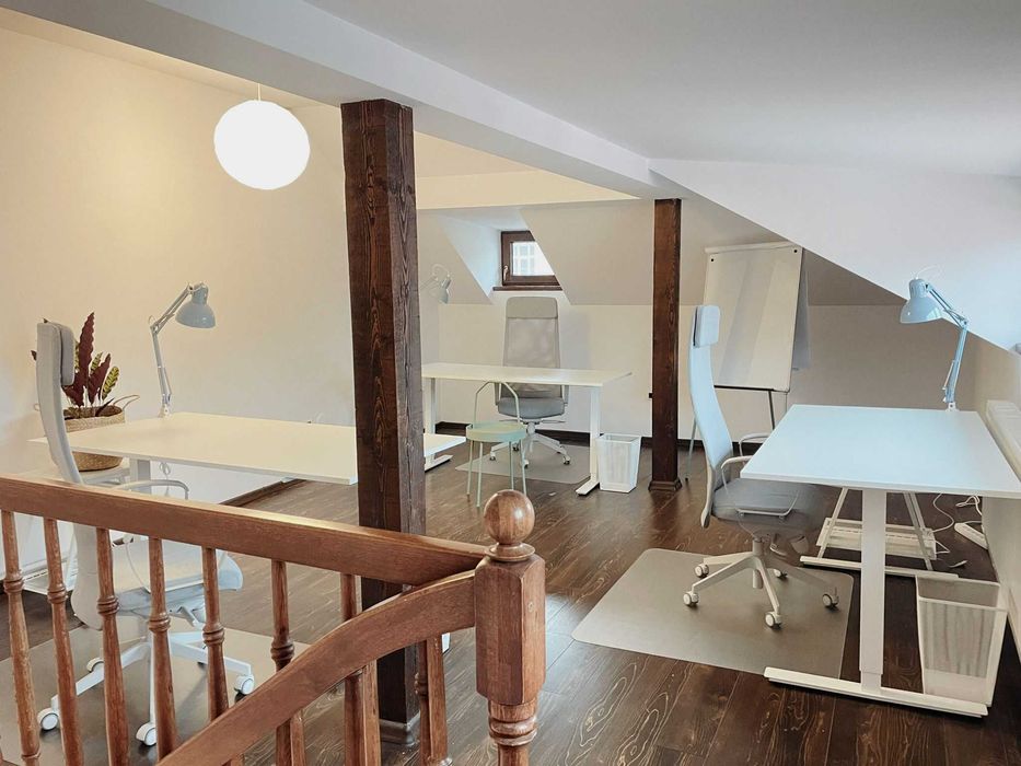 Închiriez apartament central Brașov 109 mp Sanitas pretabil birouri