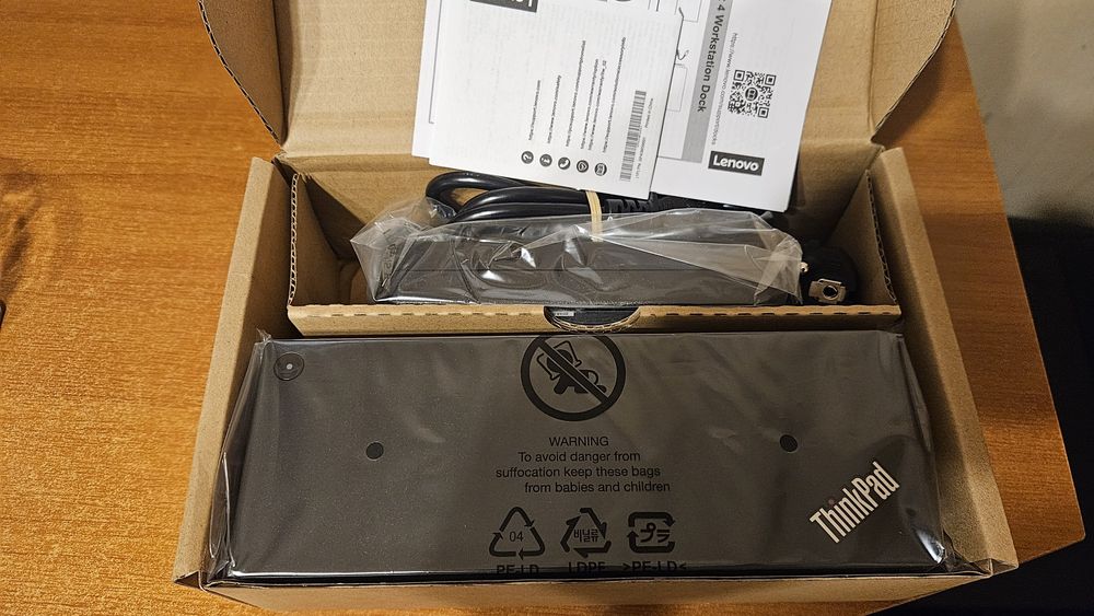 Dock / Docking station Lenovo ThinkPad Thunderbolt 4 Universal Dock