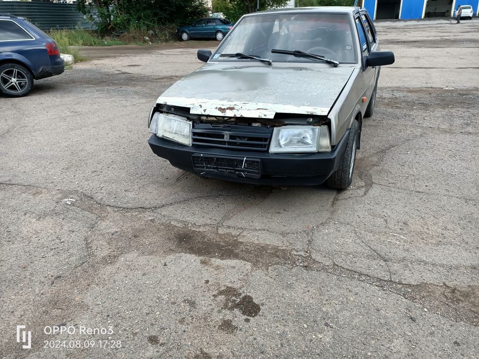 ВАЗ 2109 по запчастям 2001год