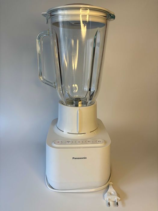 Продаю блендер Panasonic MX-MG5451.