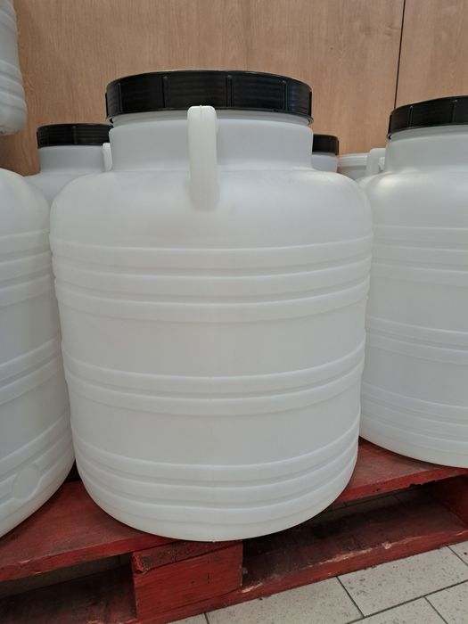 Нов пластмасов бидон 60 литра