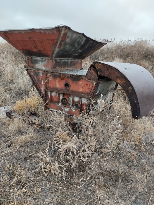 Сенодробилка работает от трактора