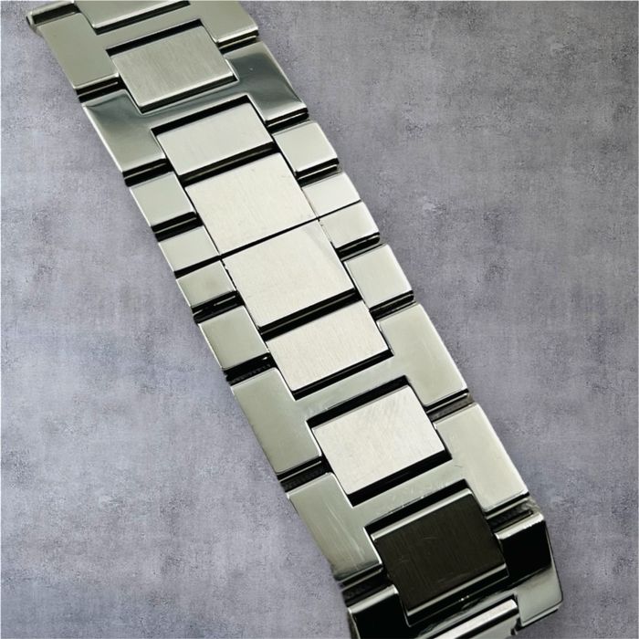 Cartier Ronde Solo мъжки часовник като нов