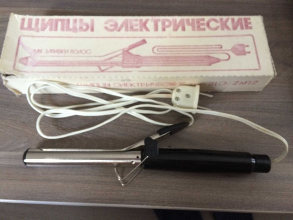 Маша за коса 2 бр от соца, чисто нови неупотребявани - руска и немска.