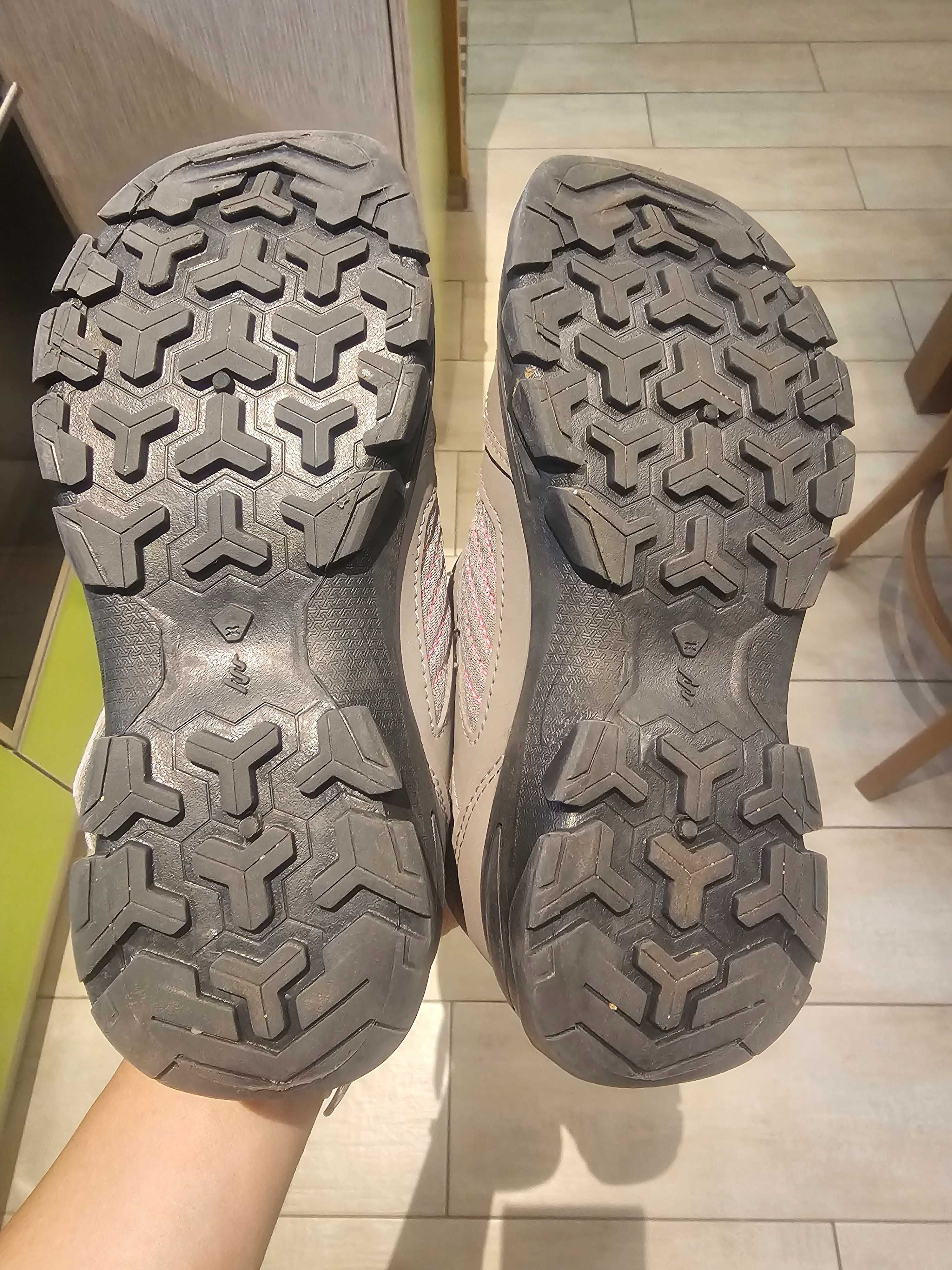 Немски ботуши Friboo 31 и боти Decathlon 34 за момиче