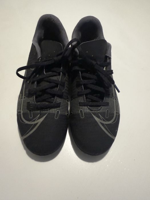 Бутанки Nike номер 36.5 -23,5 см