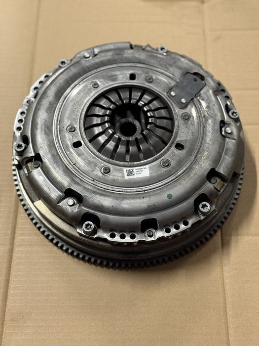 Kit ambreiaj cu volanta renault master 3 2.3 euro 6