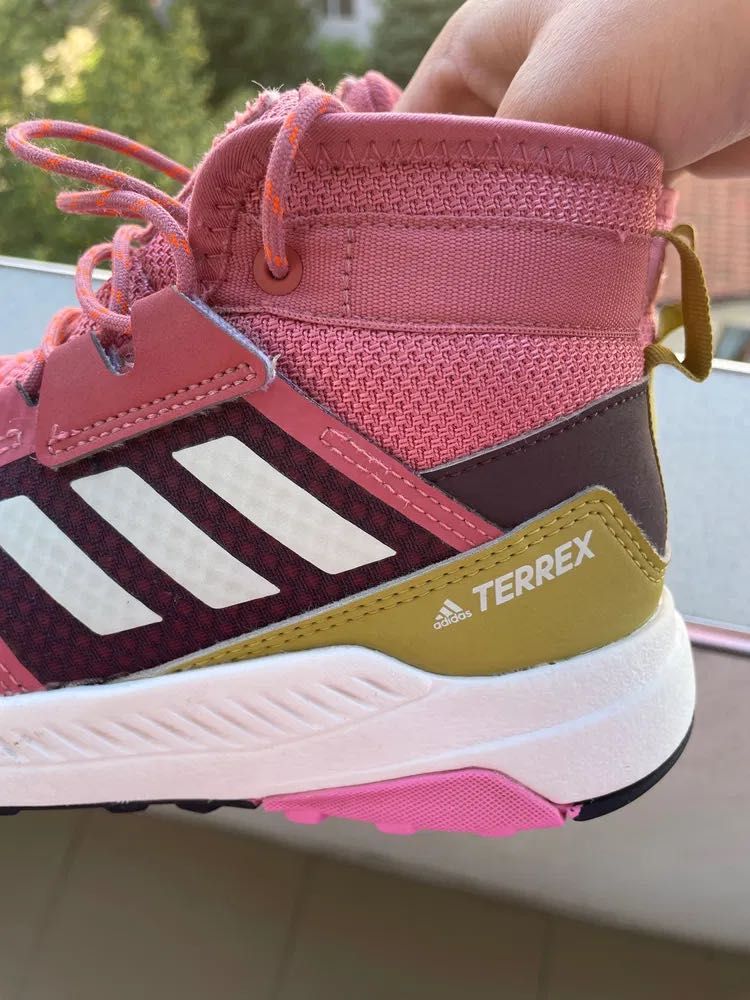 Удобни детски  зимни Adidas Terrex