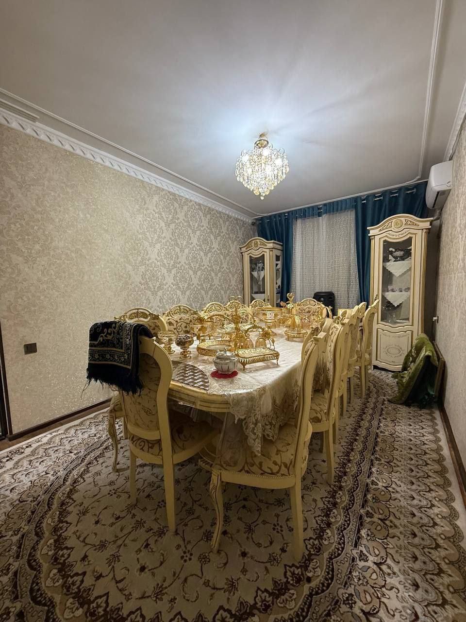 Ishlatilgan stol stul 12talik holati ideal