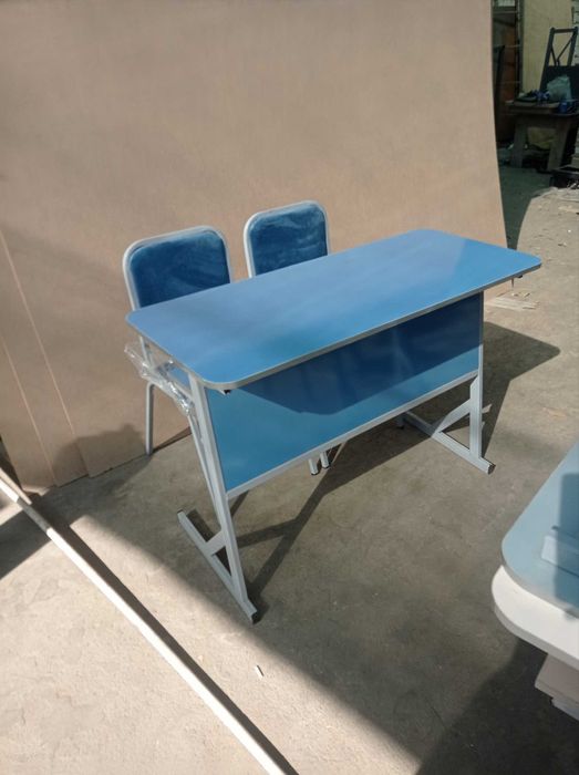 Учебный парты  стулья столы школьные мебель