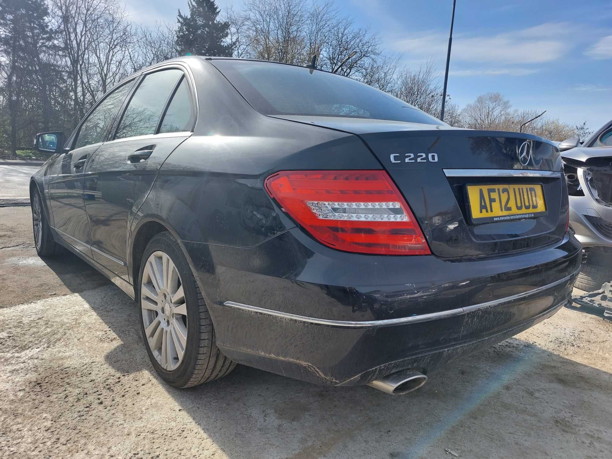 На Части: Mercedes-Benz W204 Facelift C220 CDI 170 к.с. 2012
