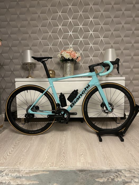 Cursiera Bianchi Specialissima di2 2025 Dura Ace 12V
