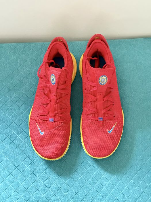 NIKE LEBRON XVI LOW Universitary Red - EU 46