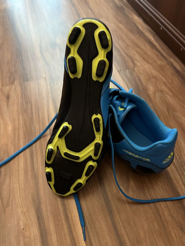 Бутонки Adidas Predator