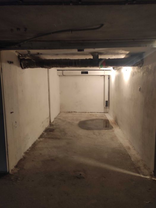 Гараж под наем/ паркомясто Дървеница