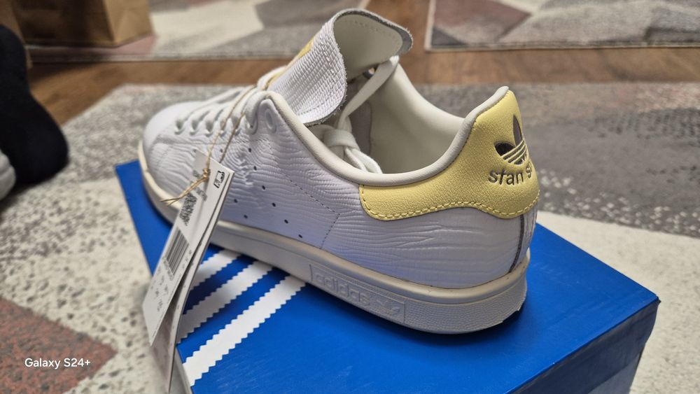 Vand Adidas Stan Smith Model Deosebit