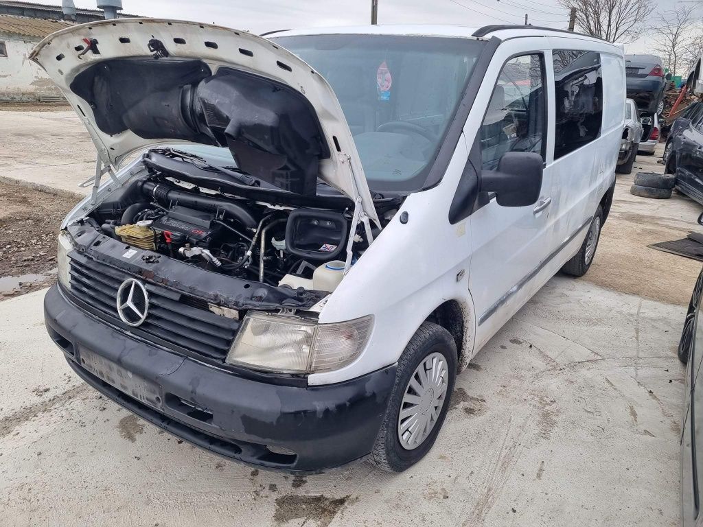 Dezmembrez Mercedes Vito 109 motor 2.2 CDI  Sprinter 2.2 CDI 
E class