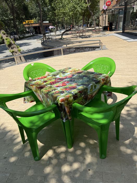 Продаются комплекты столов