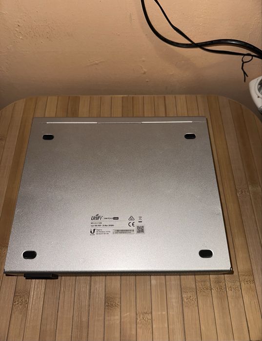 Ubiquiti UniFi US-8-150W