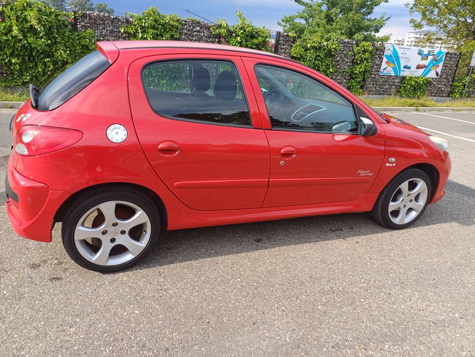 Peugeot 206+  Benzina