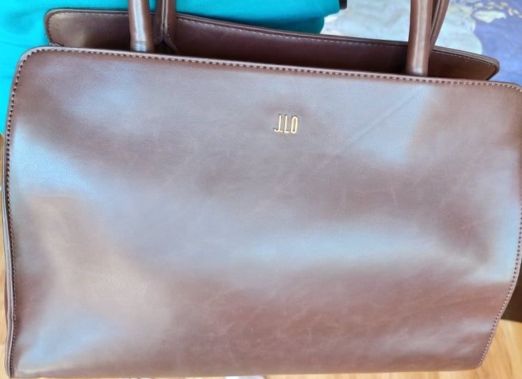 Дамска чанта в цвят кестен
