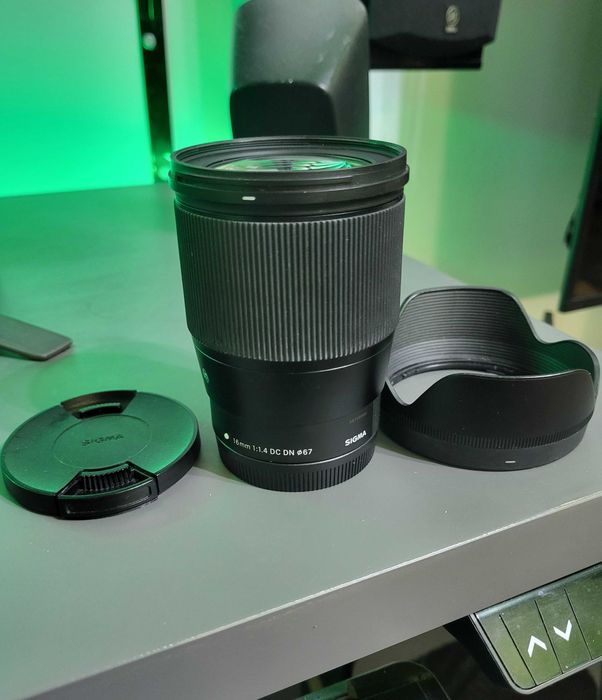 Obiectiv Sigma 16mm F1.4 Canon EF-M