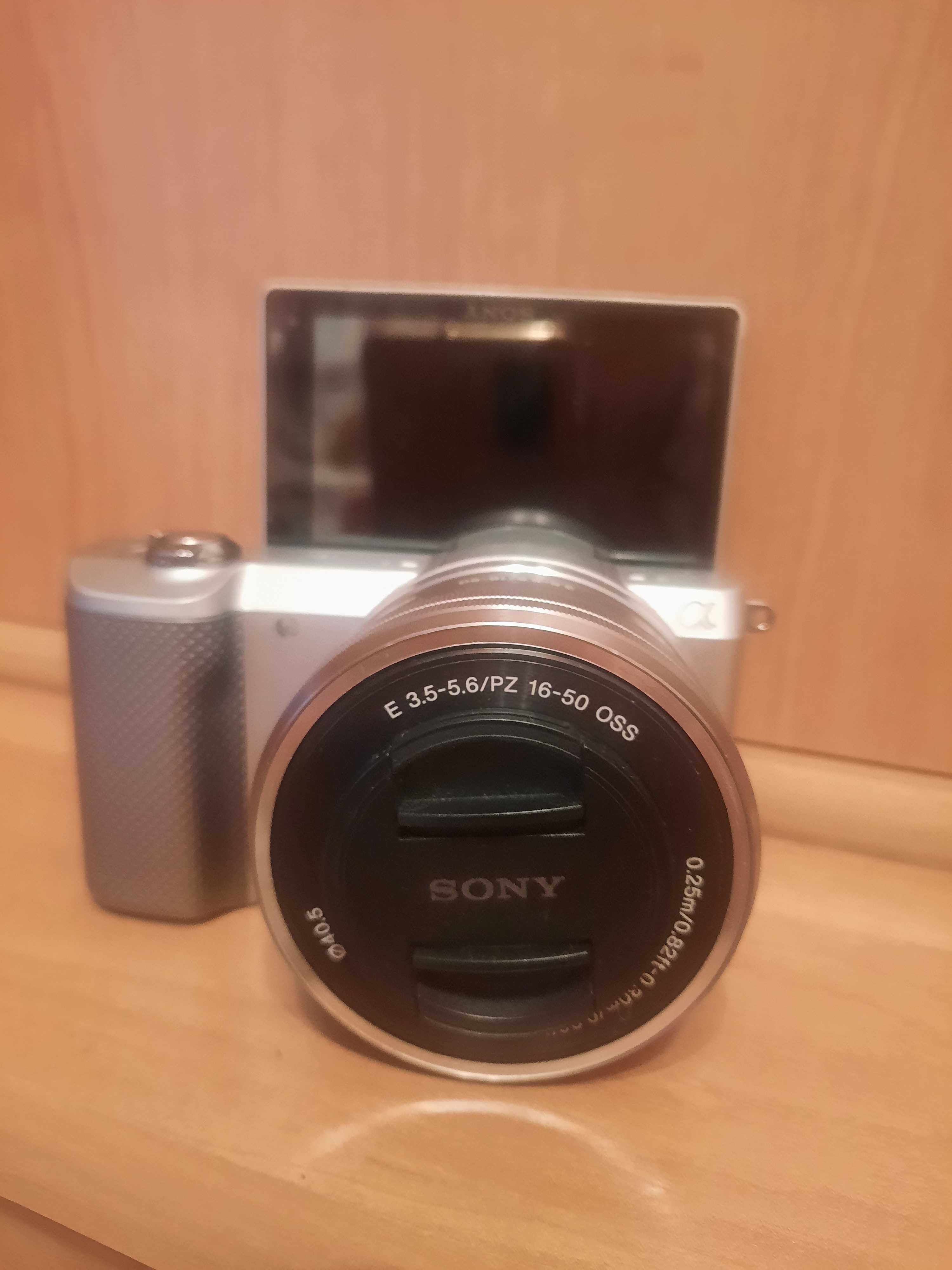 Продам Фотоаппарат "Sony a5000"