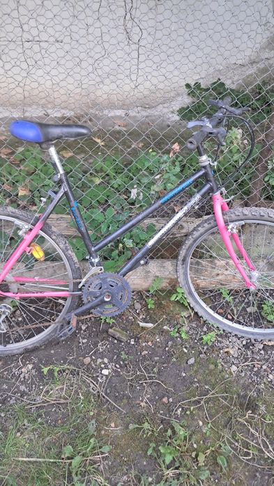 Vând 2 biciclete 80.lei buc.