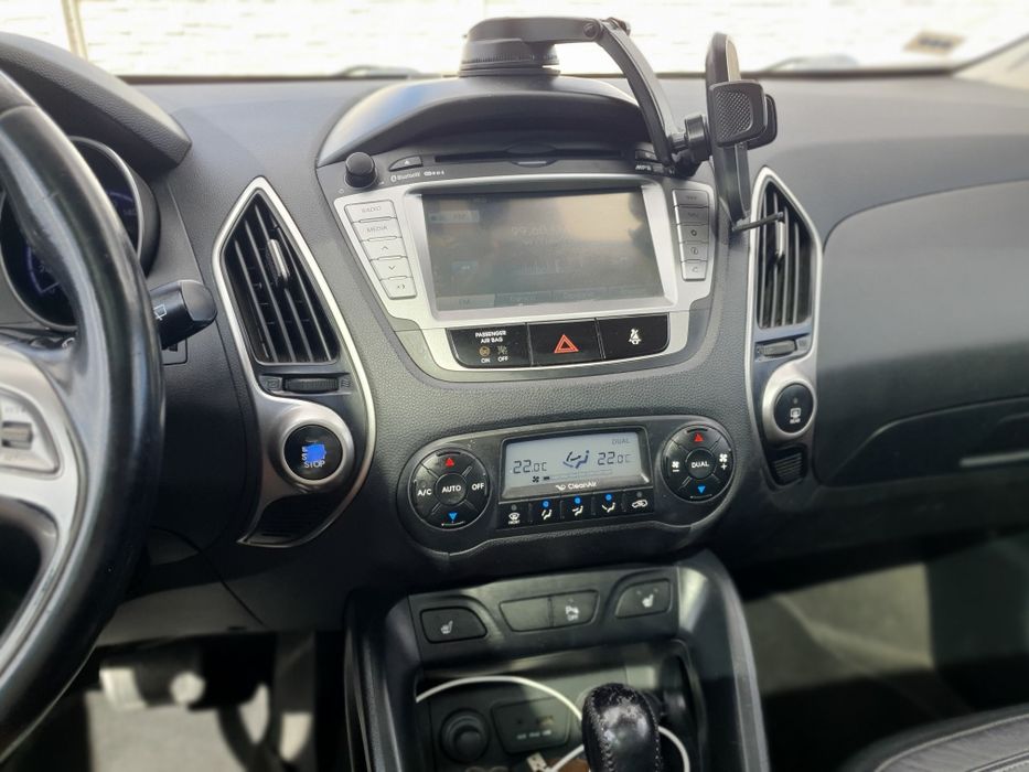 Vând/Variante hyundai ix 35.2.0 diesel .automat 184.cp extra full .