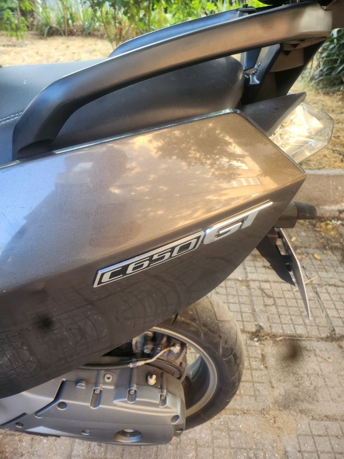 Мотоциклет скутер БМВ  650