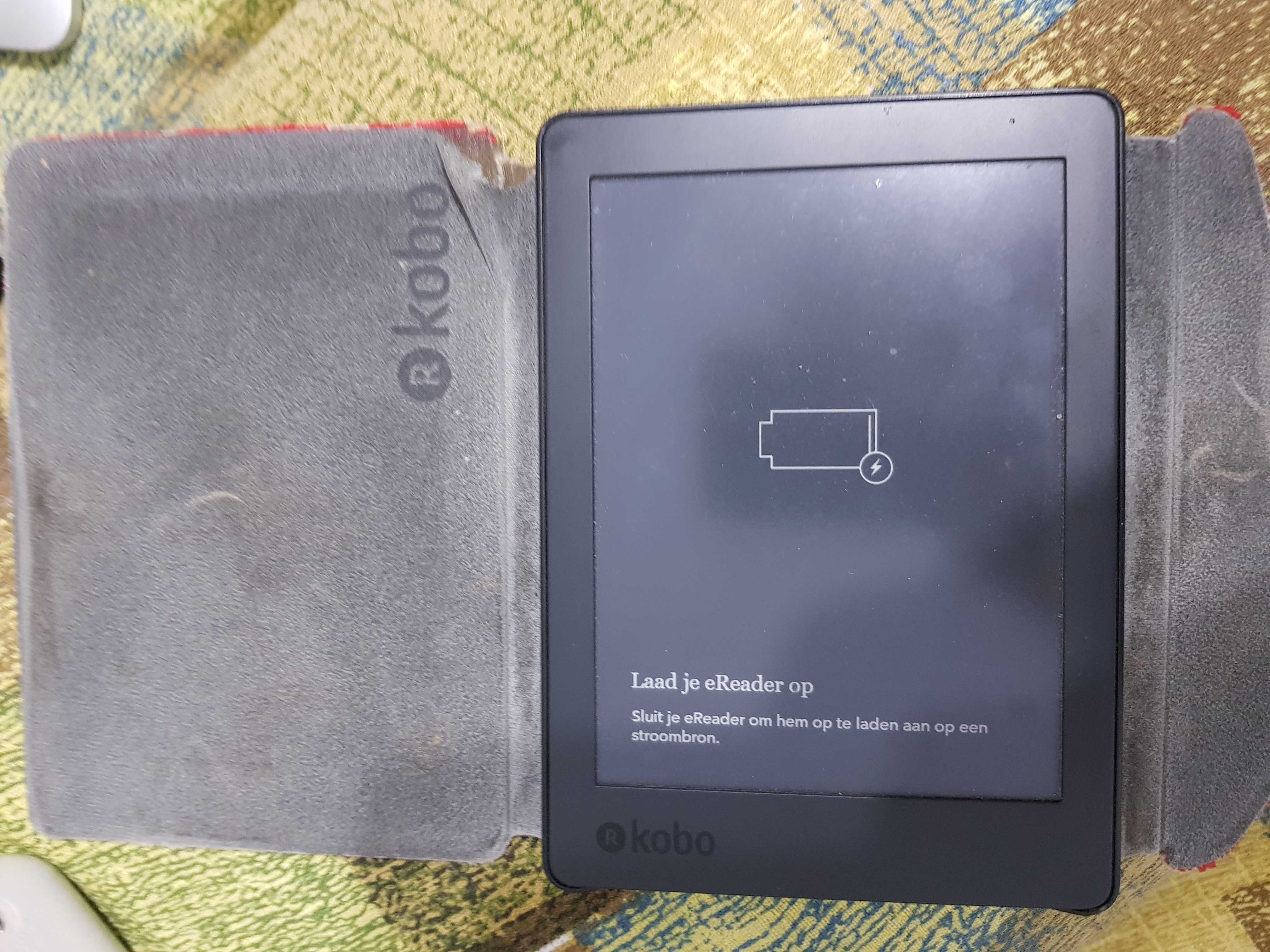 Apple iPad 1 и Kobo Aura Edition 2 за части или ремонт