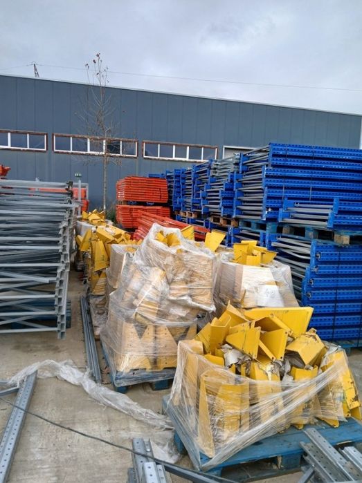 Vând rafturi de depozitarea morții avem orice model mai multe detalii