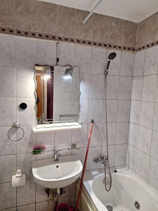 GARSONIERA,DECOMANDATA,Craiovita ,Promenafa moll