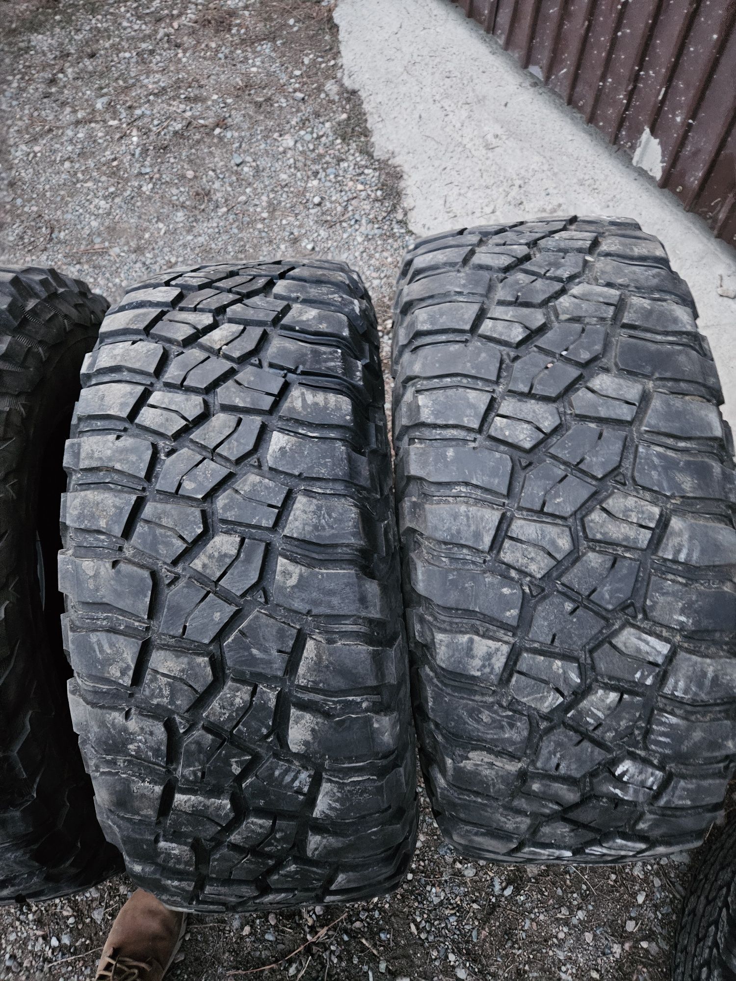 Шины всесезонные LT285/70R17 121/1180