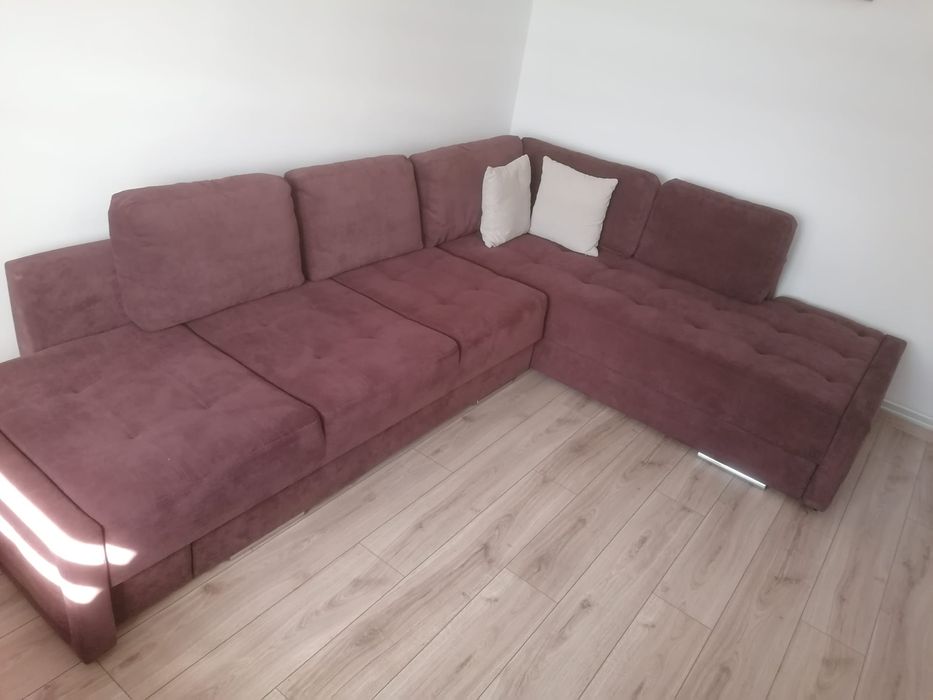 Vând colțar extensibil cu lada de depozitare