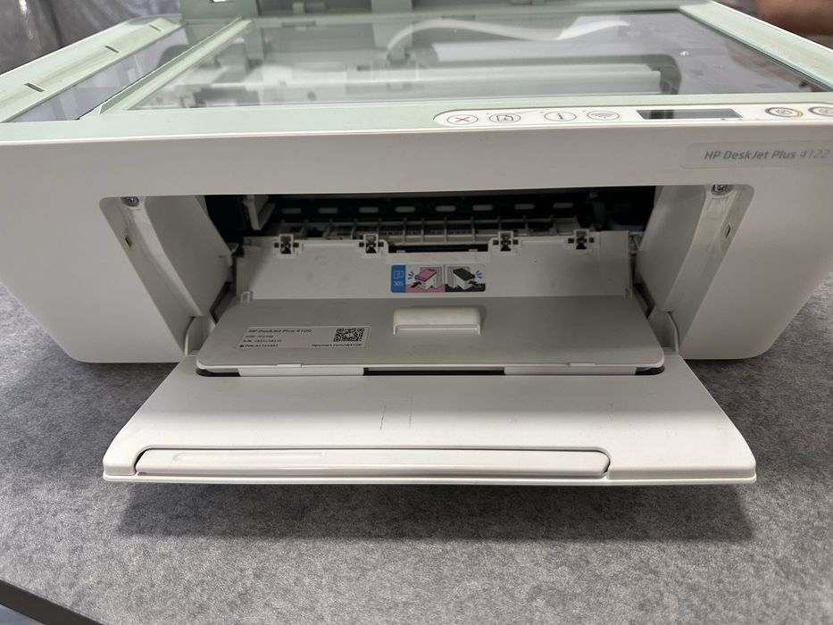 Imprimanta HP Deskjet Plus 4122