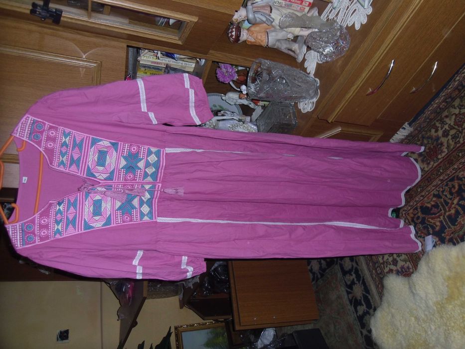 Rochie larga lunga .brodata ,mare