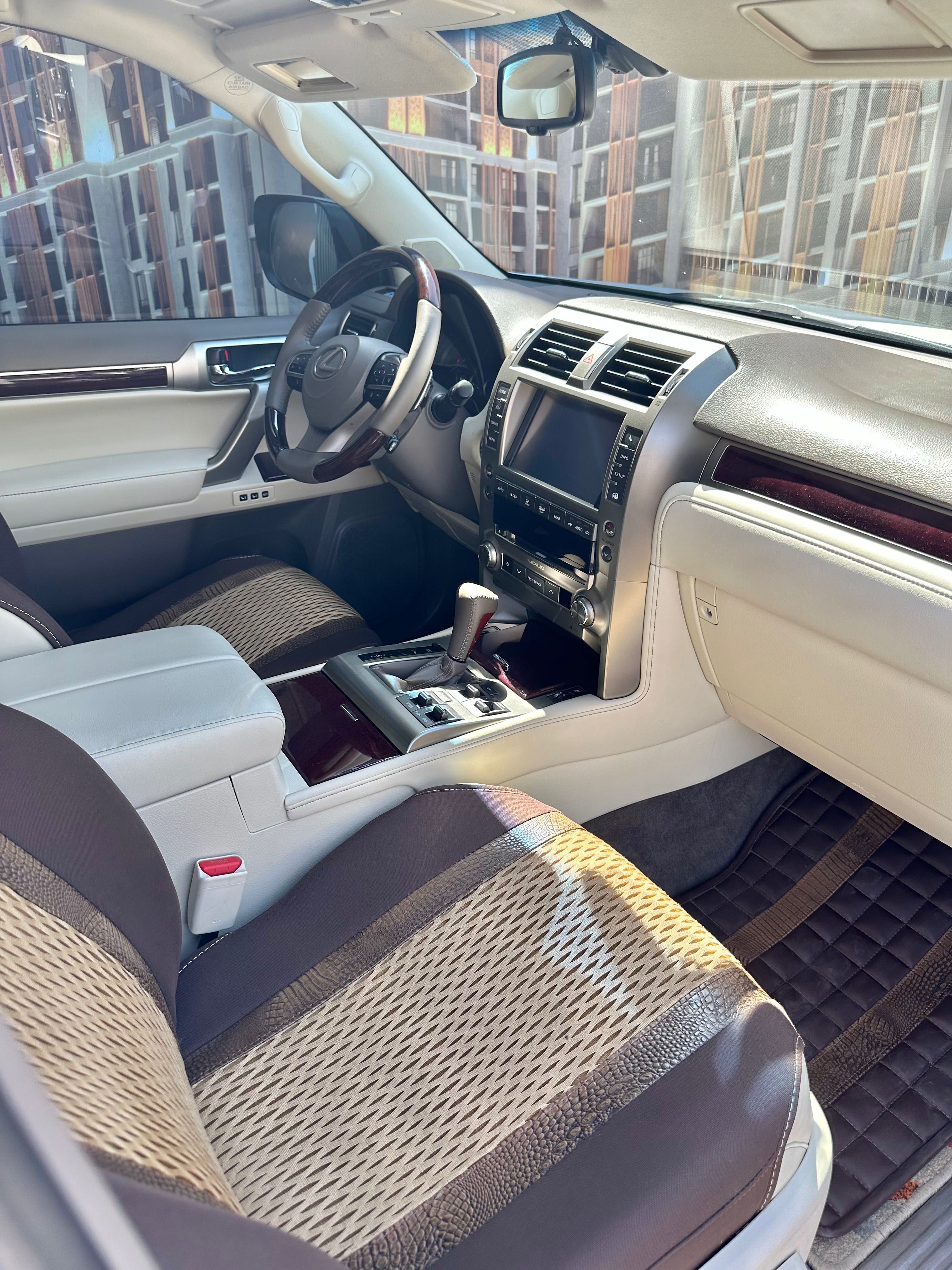 Lexus GX460 в идеальном состоянии