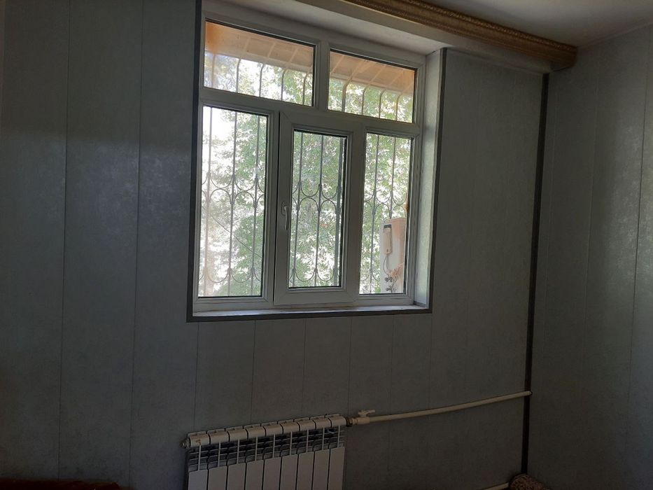 Чиланзар Е 2хонали квартира сотилади Балкон 2/6 Орр;Метро Хамза