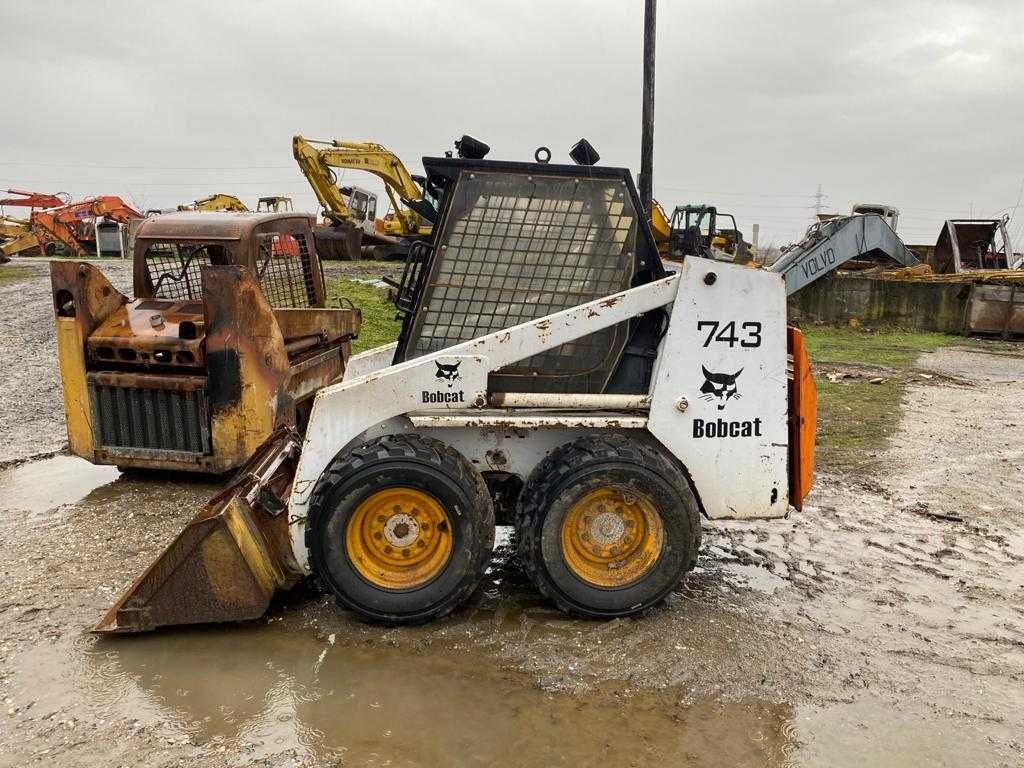 Dezmembrez mini incarcator frontal Bobcat 773