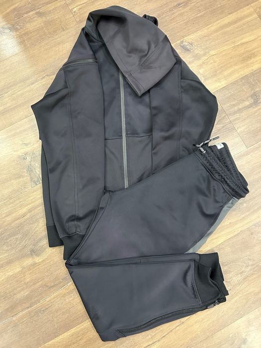 ОРИГИНАЛЕН Чисто Нов мъжки екип на ZARA