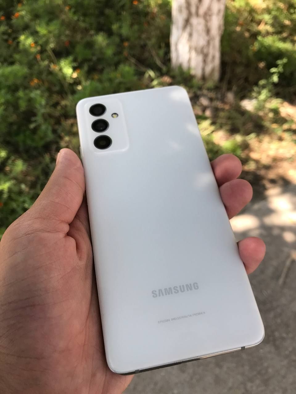 Samsung galaxy a82