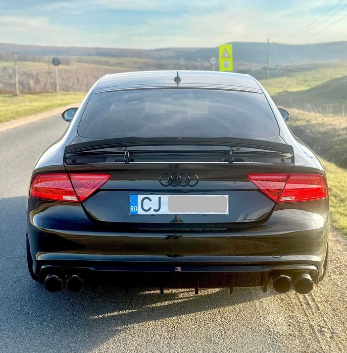 Vand Audi A7 4G S -line 300+ hp ,sau schimb cu suv
